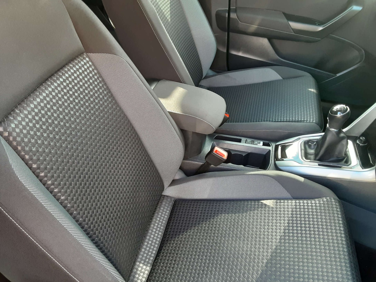 Used Volkswagen T-Roc 2021 for sale - 76404615: Photo 18