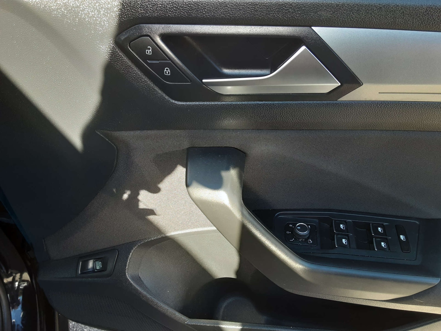 Used Volkswagen T-Roc 2021 for sale - 76404615: Photo 24