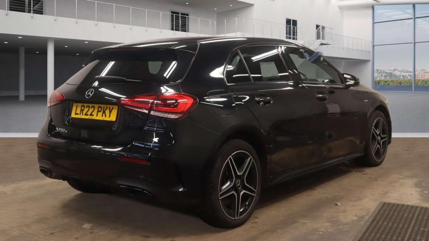 Used Mercedes-Benz A-Class for sale - 77883561: Photo 4