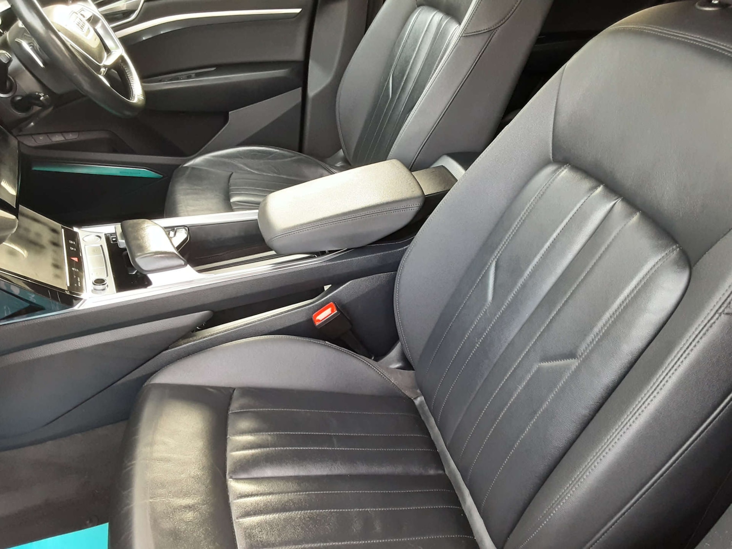 Used Audi e-tron 2020 for sale - 76407718: Photo 24