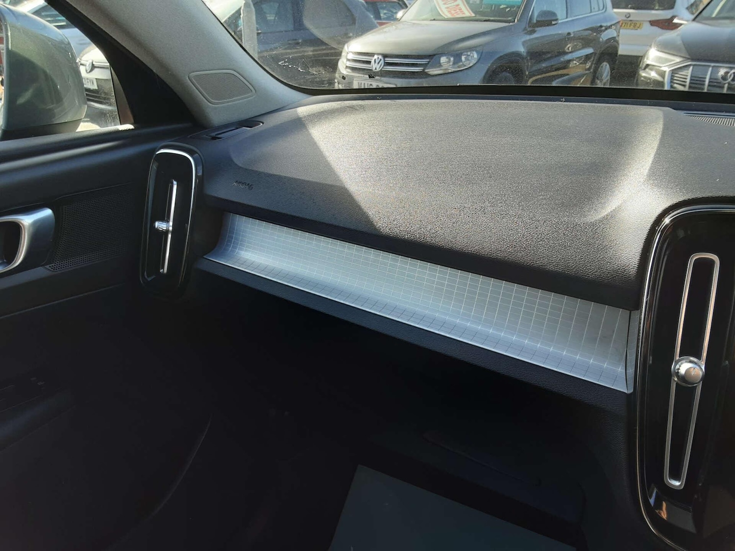 Used Volvo XC40 for sale - 77737668: Photo 31