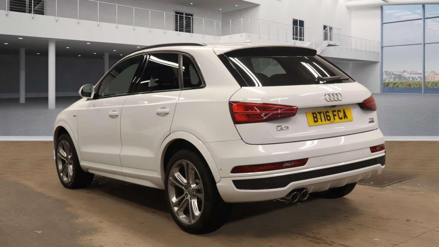 Used Audi Q3 2016 for sale - 77131058: Photo 3