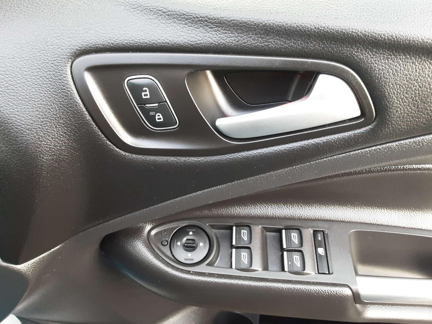 Used Ford Kuga 2018 for sale - 76886140: Photo 26