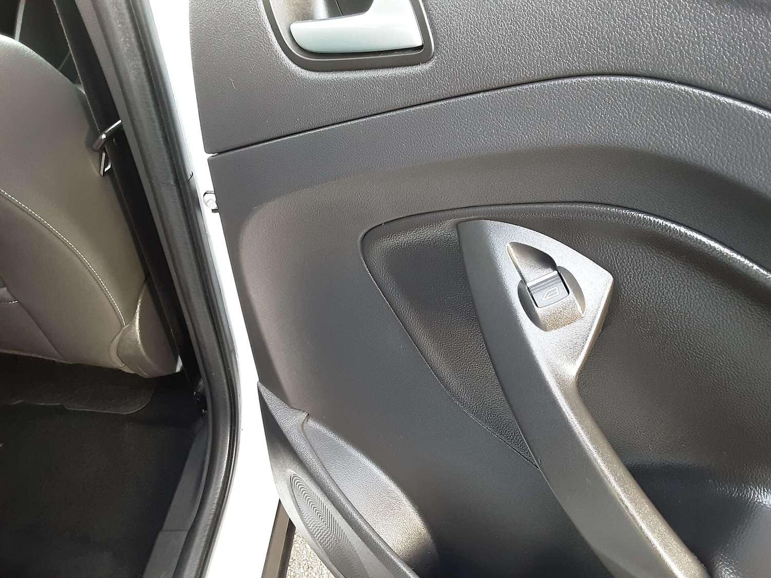 Used Ford Kuga 2018 for sale - 76886140: Photo 28