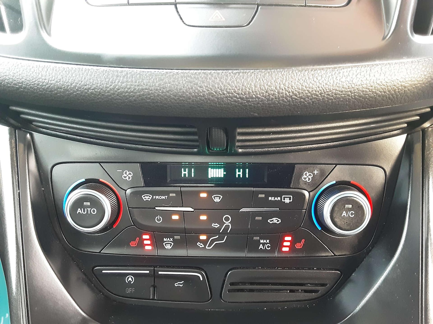 Used Ford Kuga 2018 for sale - 76886140: Photo 30