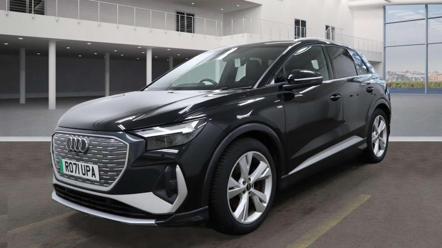 Used Audi Q4 e-tron 2021 for sale - 76990778: Photo 2