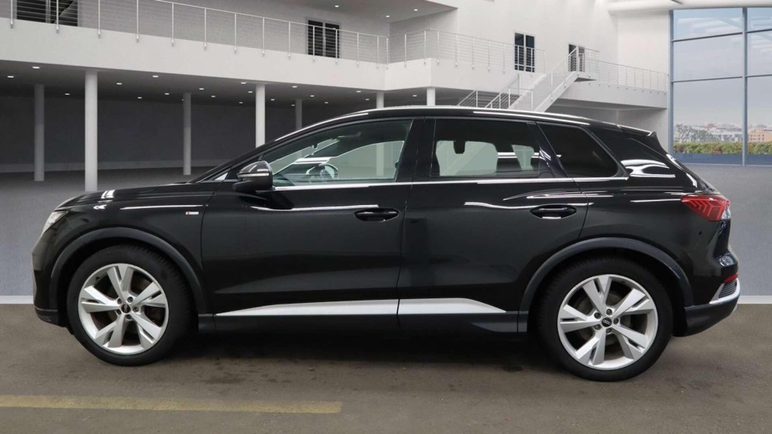 Used Audi Q4 e-tron 2021 for sale - 76990778: Photo 8