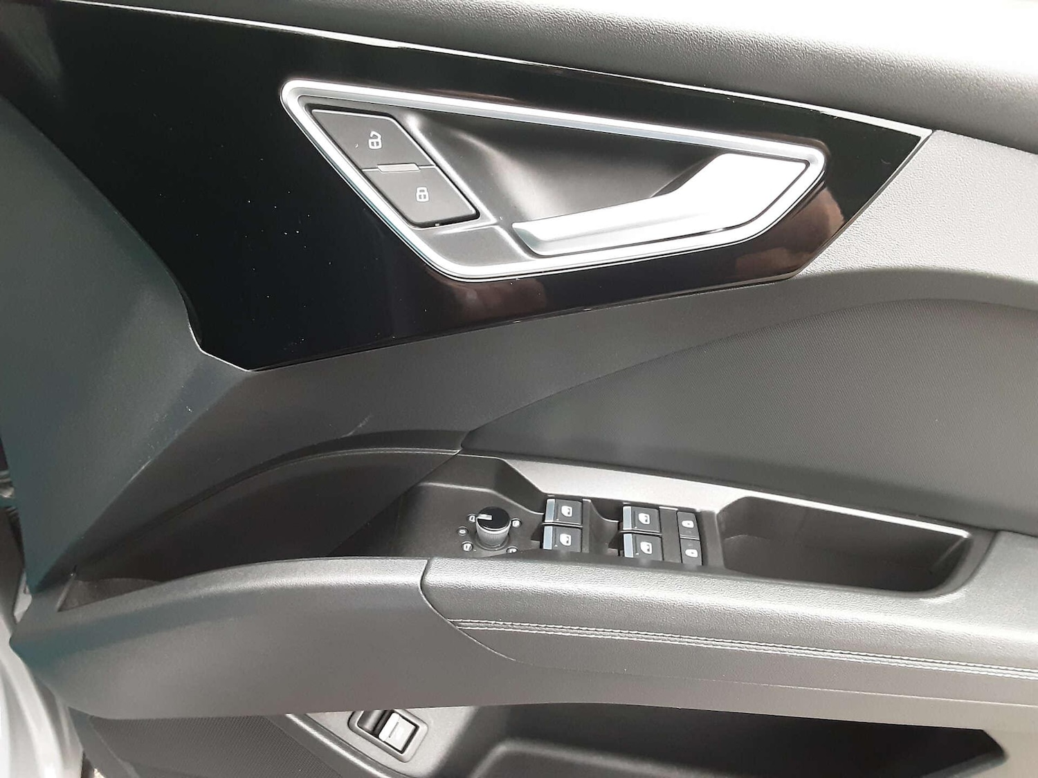 Used Audi Q4 e-tron 2022 for sale - 76807590: Photo 32