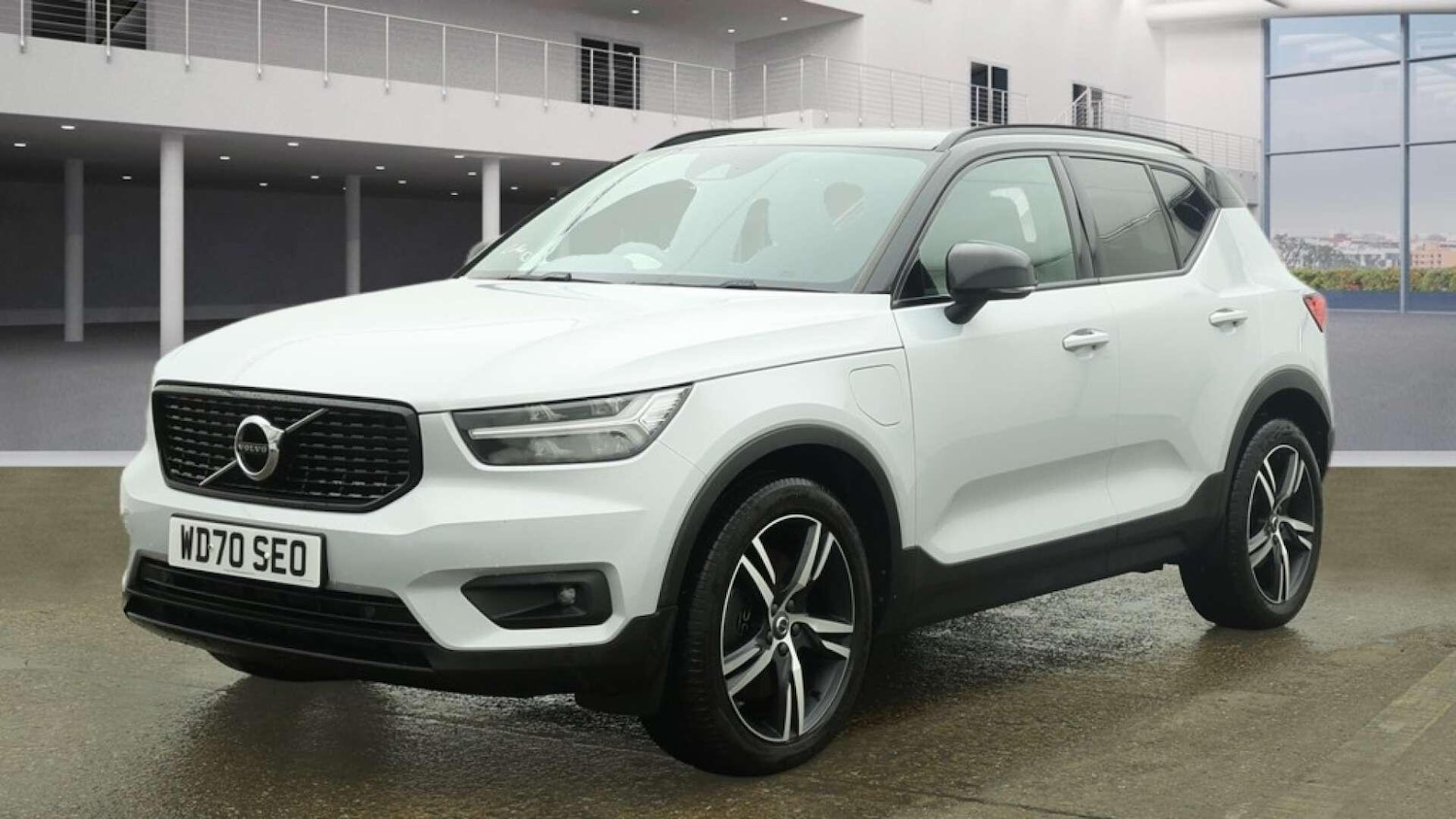 Used Volvo XC40 2021 for sale - 77574505: Photo 2