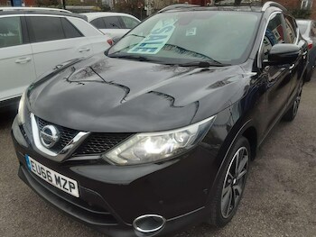 Used Nissan Qashqai 2016 for sale - 77156038: Photo