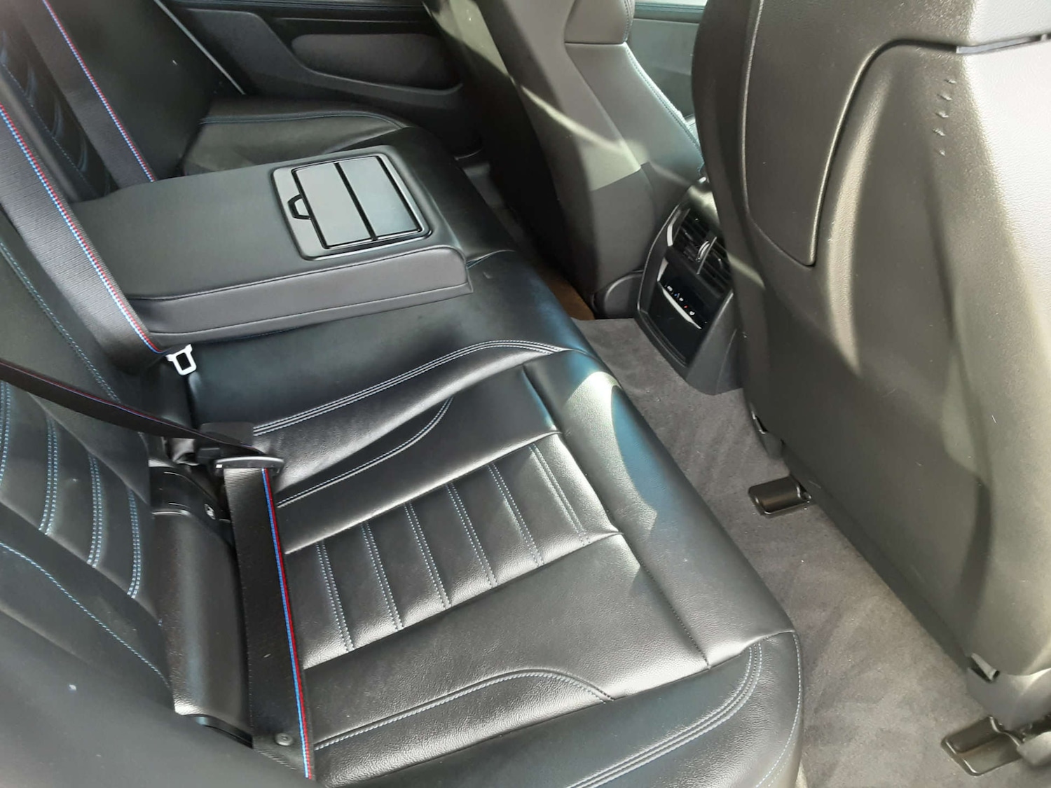 Used BMW i4 2022 for sale - 76404629: Photo 27