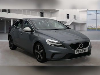 2016 - T2 [122] R DESIGN 5dr