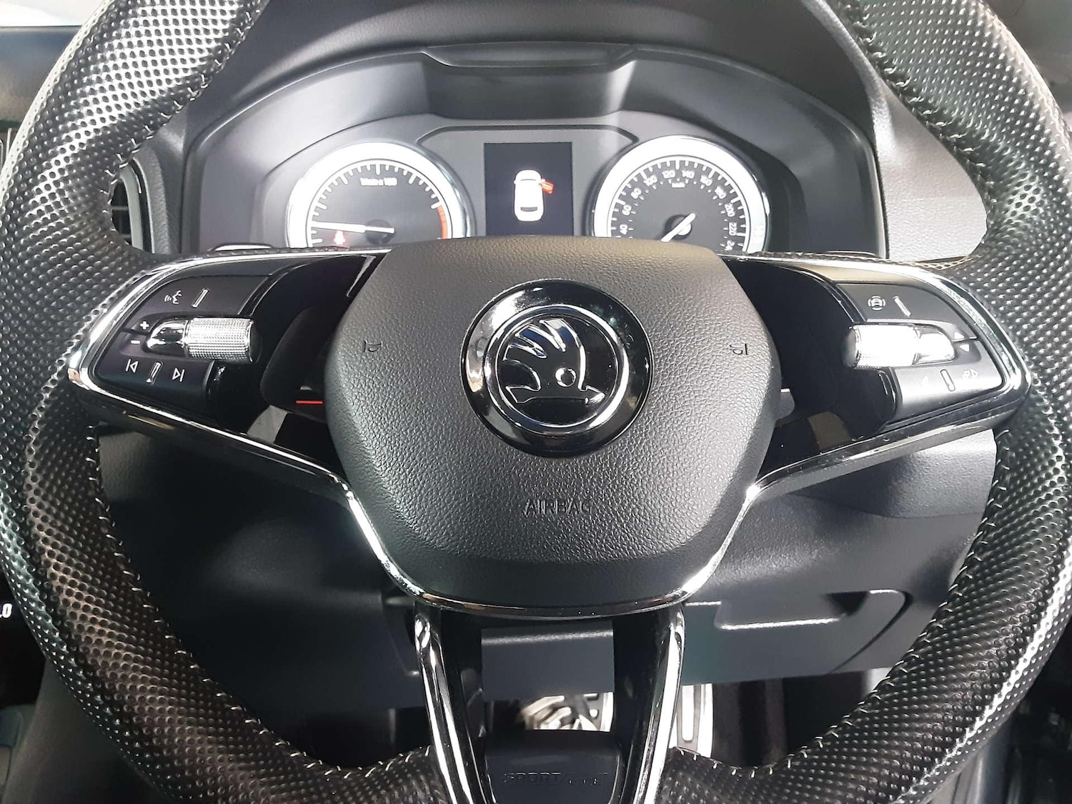 Used Skoda Karoq 2021 for sale - 76807691: Photo 31