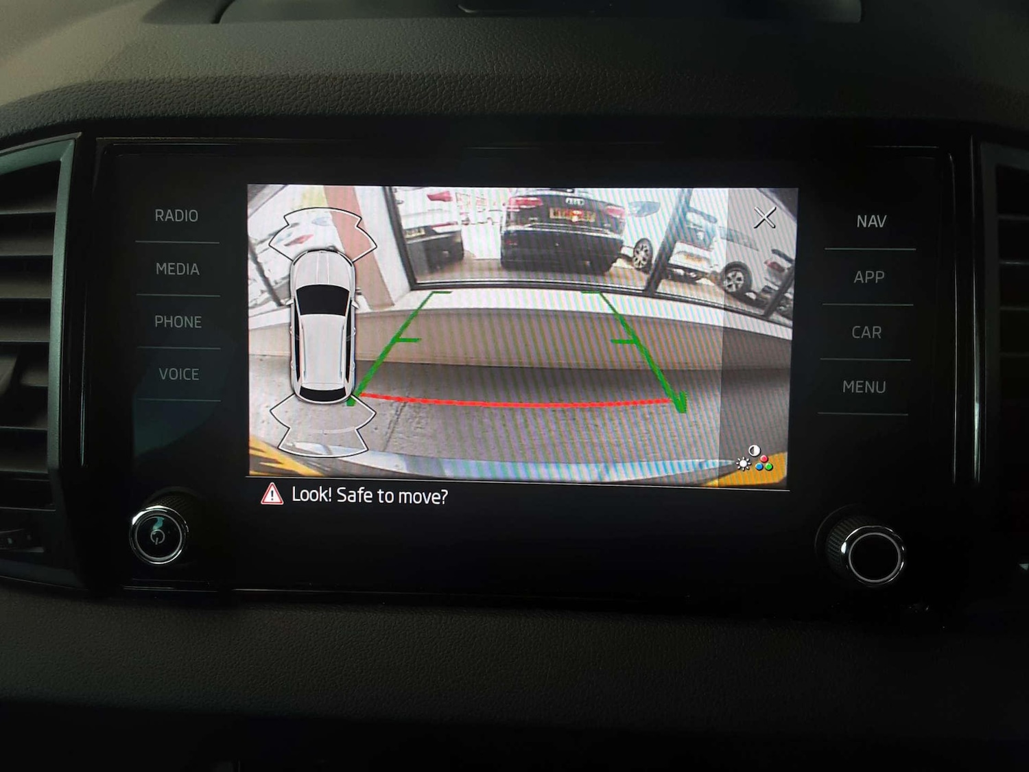 Used Skoda Karoq 2021 for sale - 76807691: Photo 42