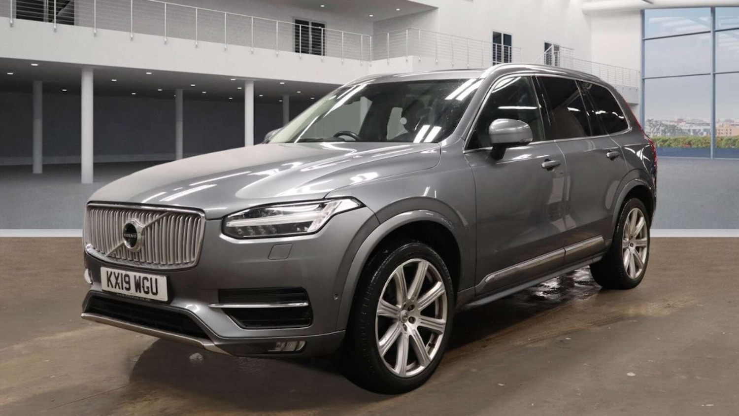 Used Volvo XC90 2019 for sale - 77439729: Photo 2