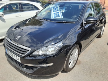 Used Peugeot 308 2017 for sale - 76411997: Photo