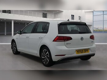Used Volkswagen Golf 2019 for sale - 77345406: Photo