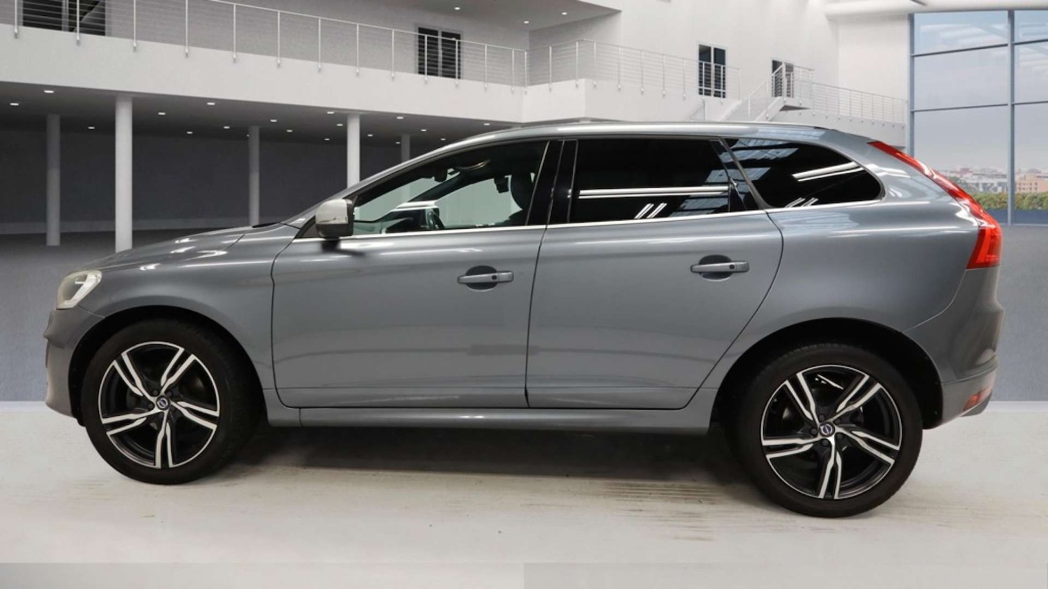 Used Volvo XC60 2017 for sale - 76407727: Photo 13