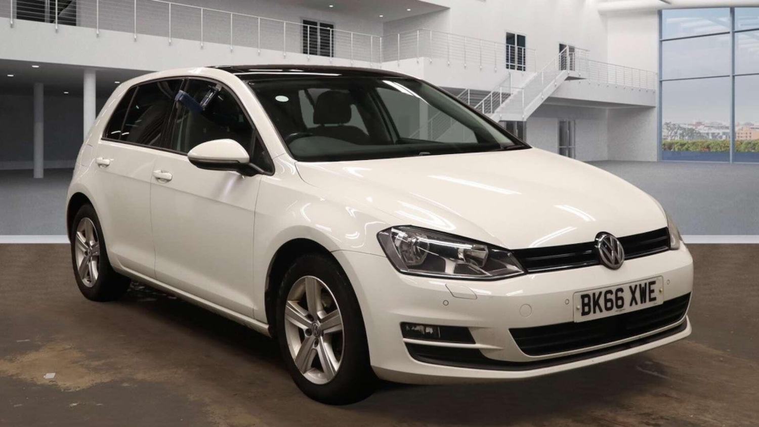 Used Volkswagen Golf 2016 for sale - 76807619: Photo 1