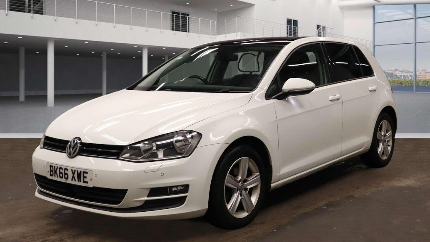 Used Volkswagen Golf 2016 for sale - 76807619: Photo 3