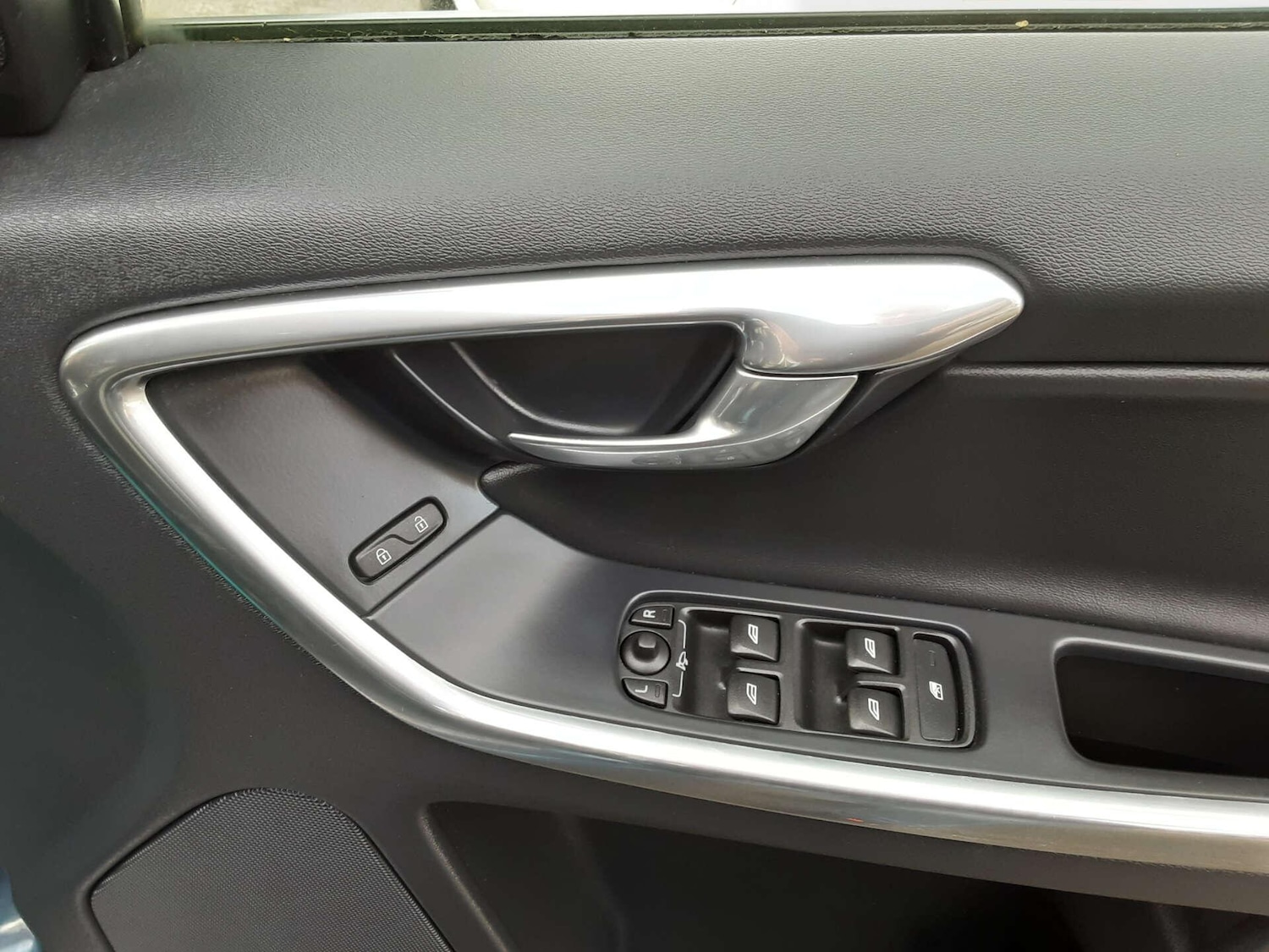 Used Volvo XC60 2016 for sale - 78071742: Photo 21