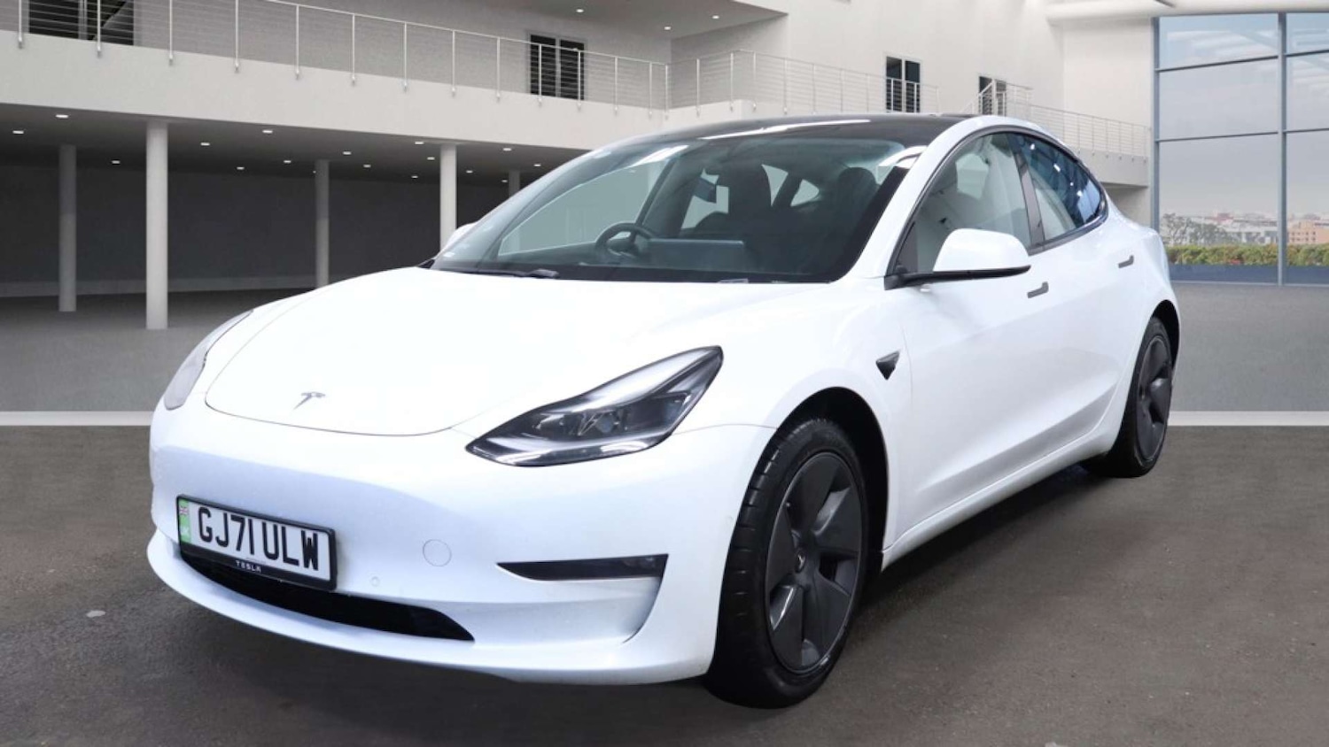Used Tesla Model 3 2021 for sale - 76611726: Photo 2