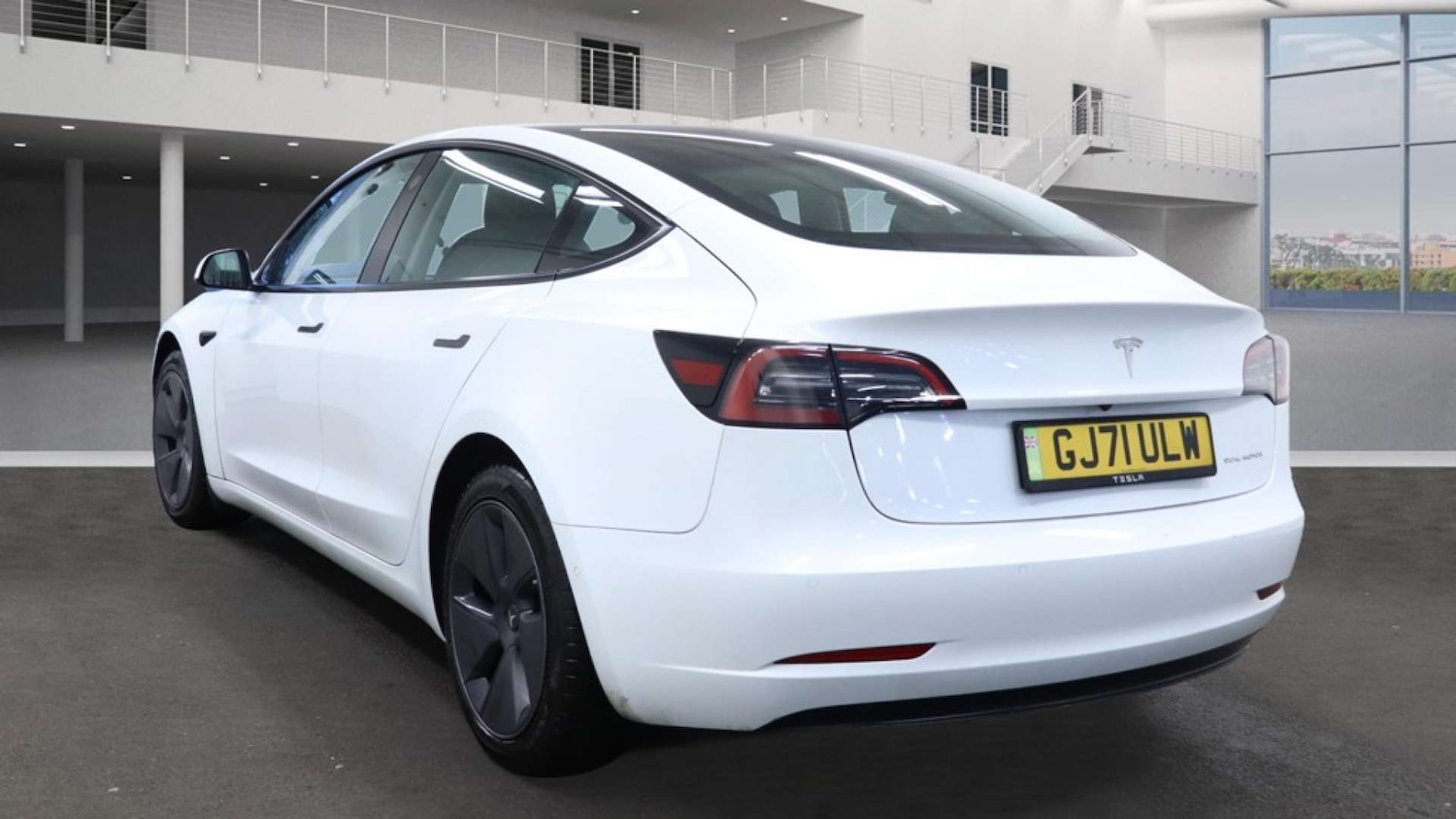 Used Tesla Model 3 2021 for sale - 76611726: Photo 3