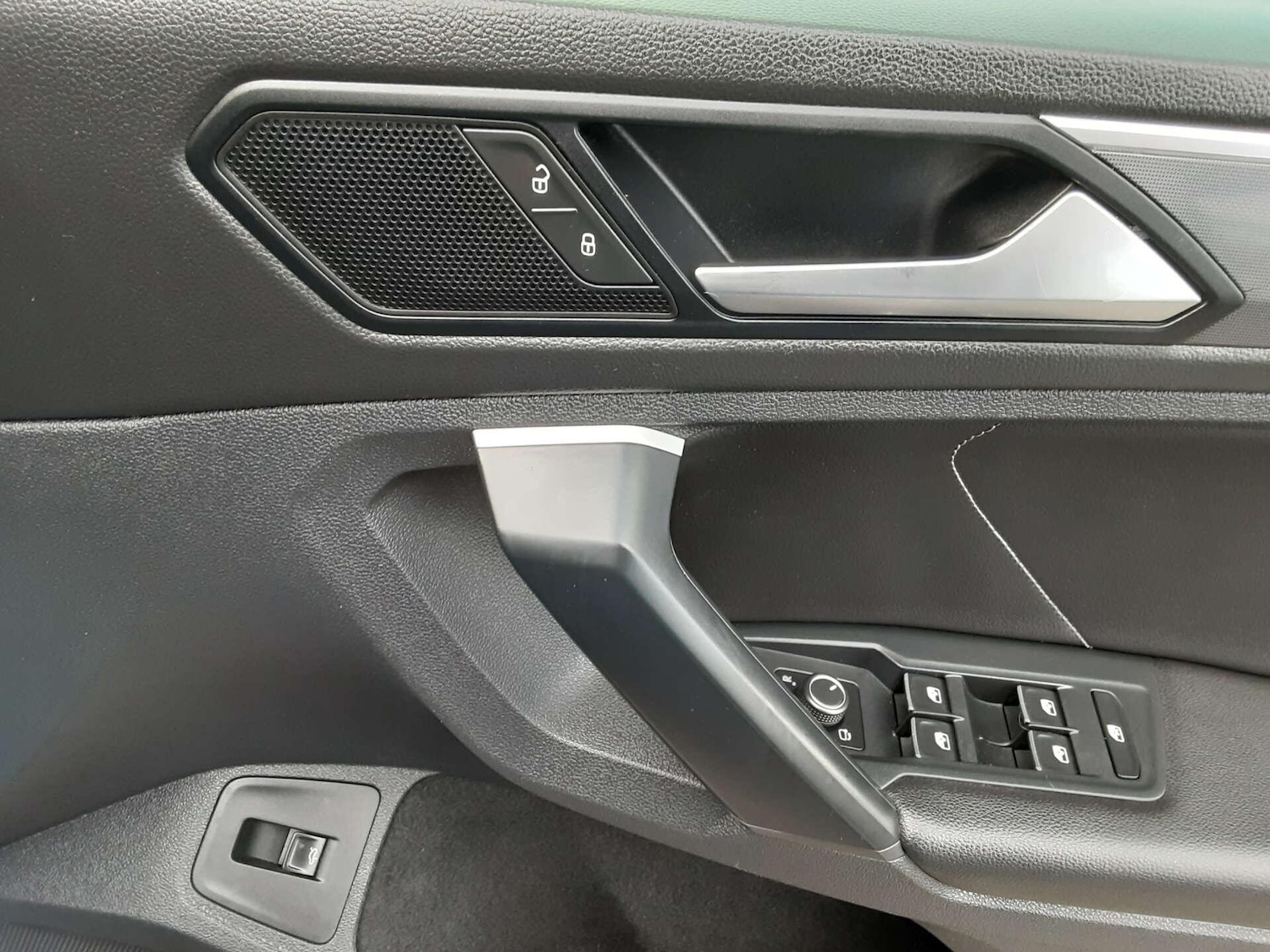 Used Volkswagen Tiguan 2020 for sale - 76912952: Photo 36