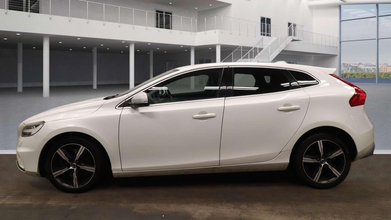 Used Volvo V40 for sale - 77670396: Photo 7