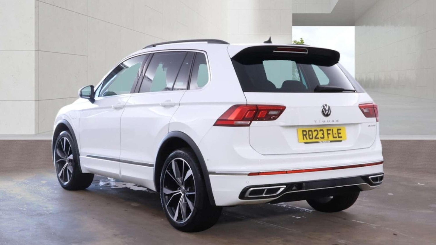 Used Volkswagen Tiguan 2023 for sale - 78156780: Photo 3