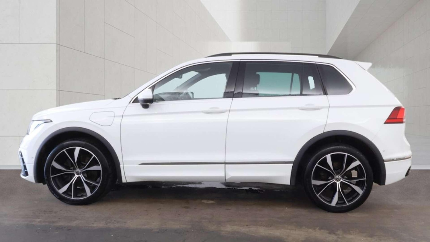 Used Volkswagen Tiguan 2023 for sale - 78156780: Photo 8