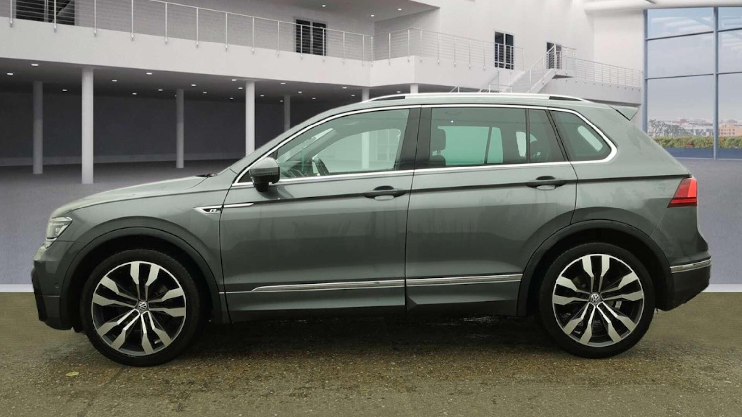 Used Volkswagen Tiguan 2020 for sale - 77230231: Photo 12