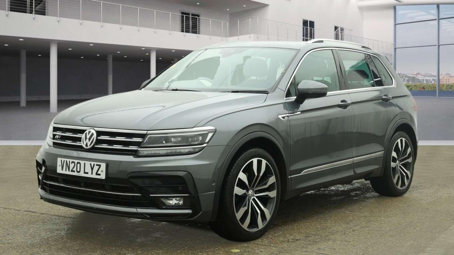 Used Volkswagen Tiguan 2020 for sale - 77230231: Photo 2