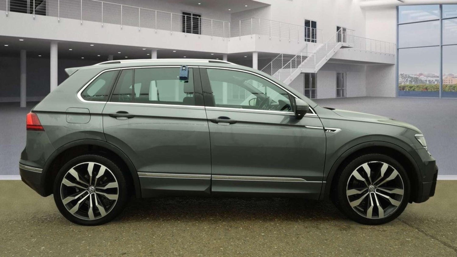 Used Volkswagen Tiguan 2020 for sale - 77230231: Photo 9