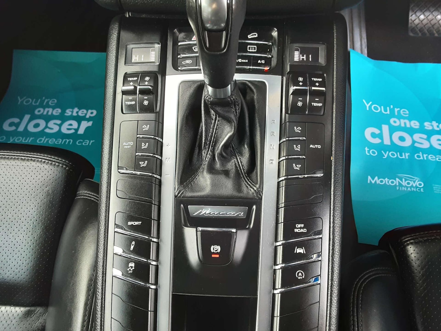 Used Porsche Macan 2015 for sale - 76953216: Photo 34