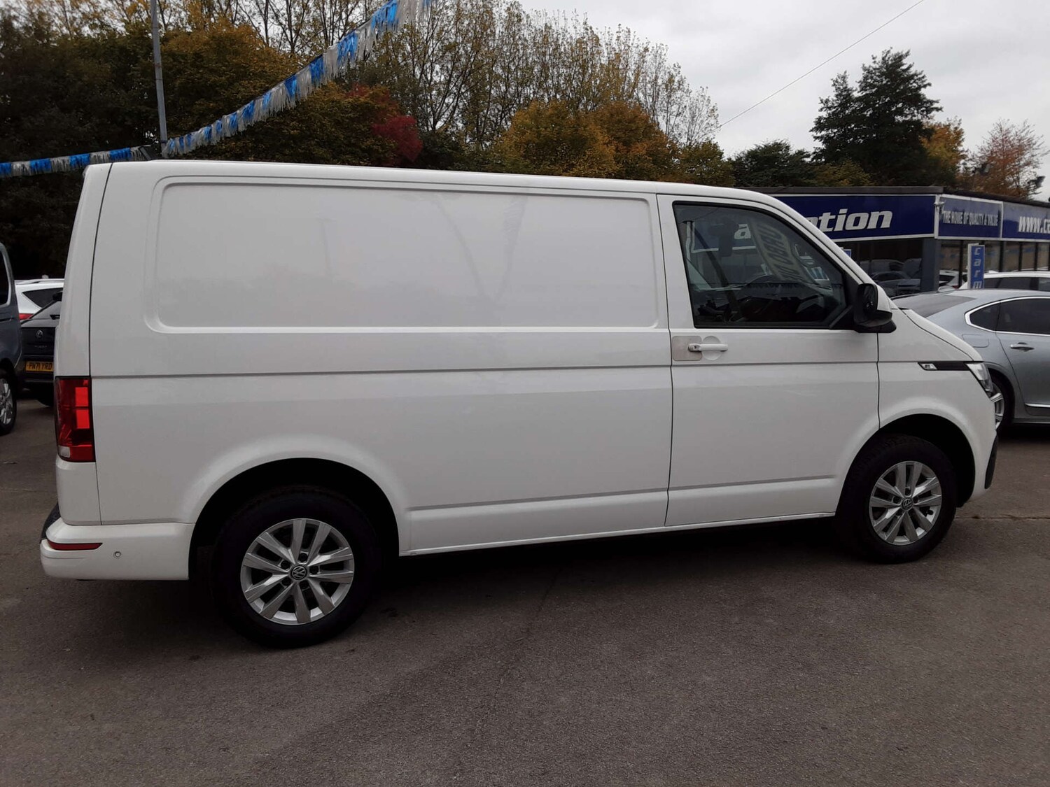 Used Volkswagen Transporter 2021 for sale - 76404624: Photo 10