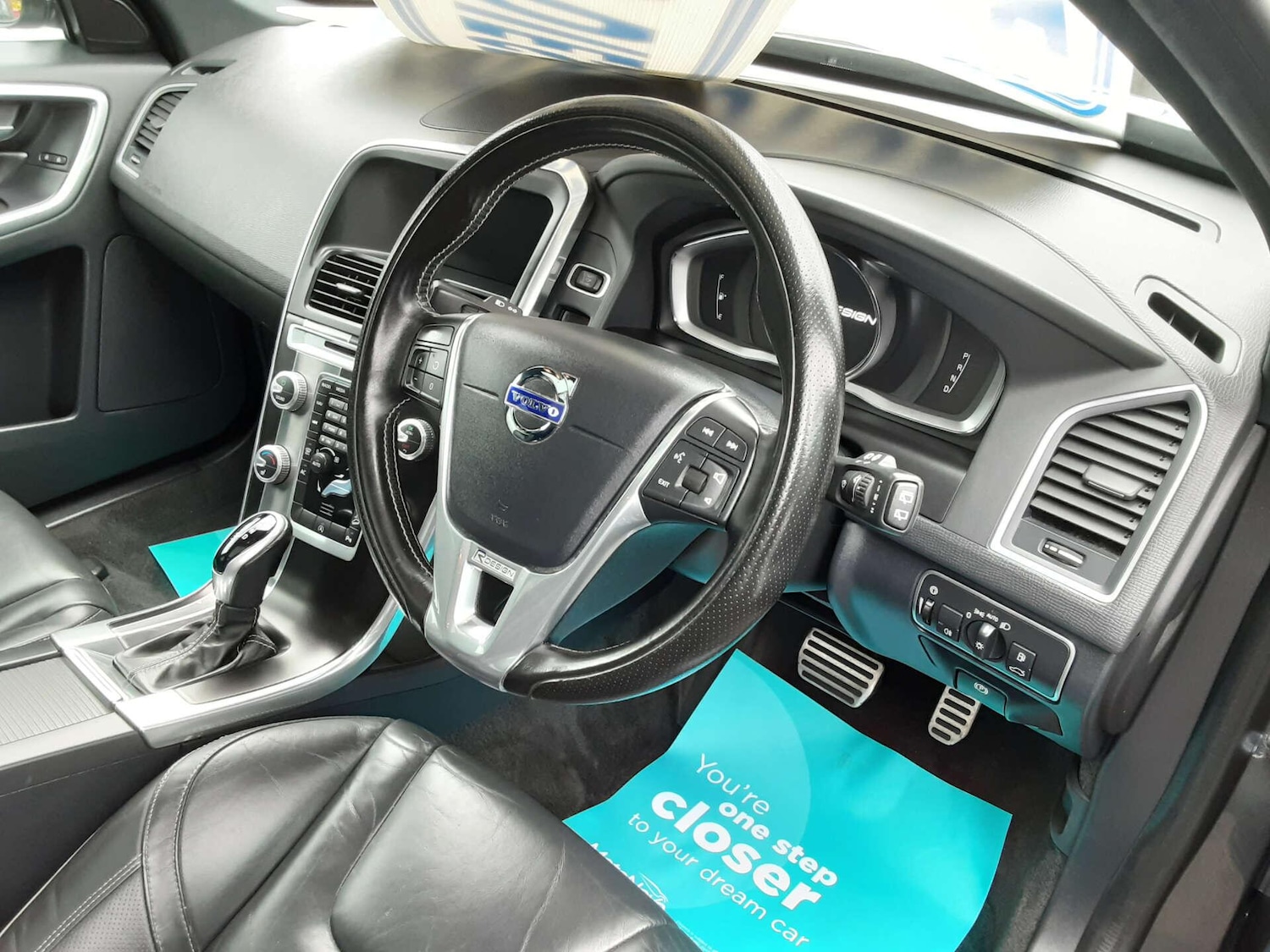 Used Volvo XC60 2017 for sale - 76807611: Photo 25