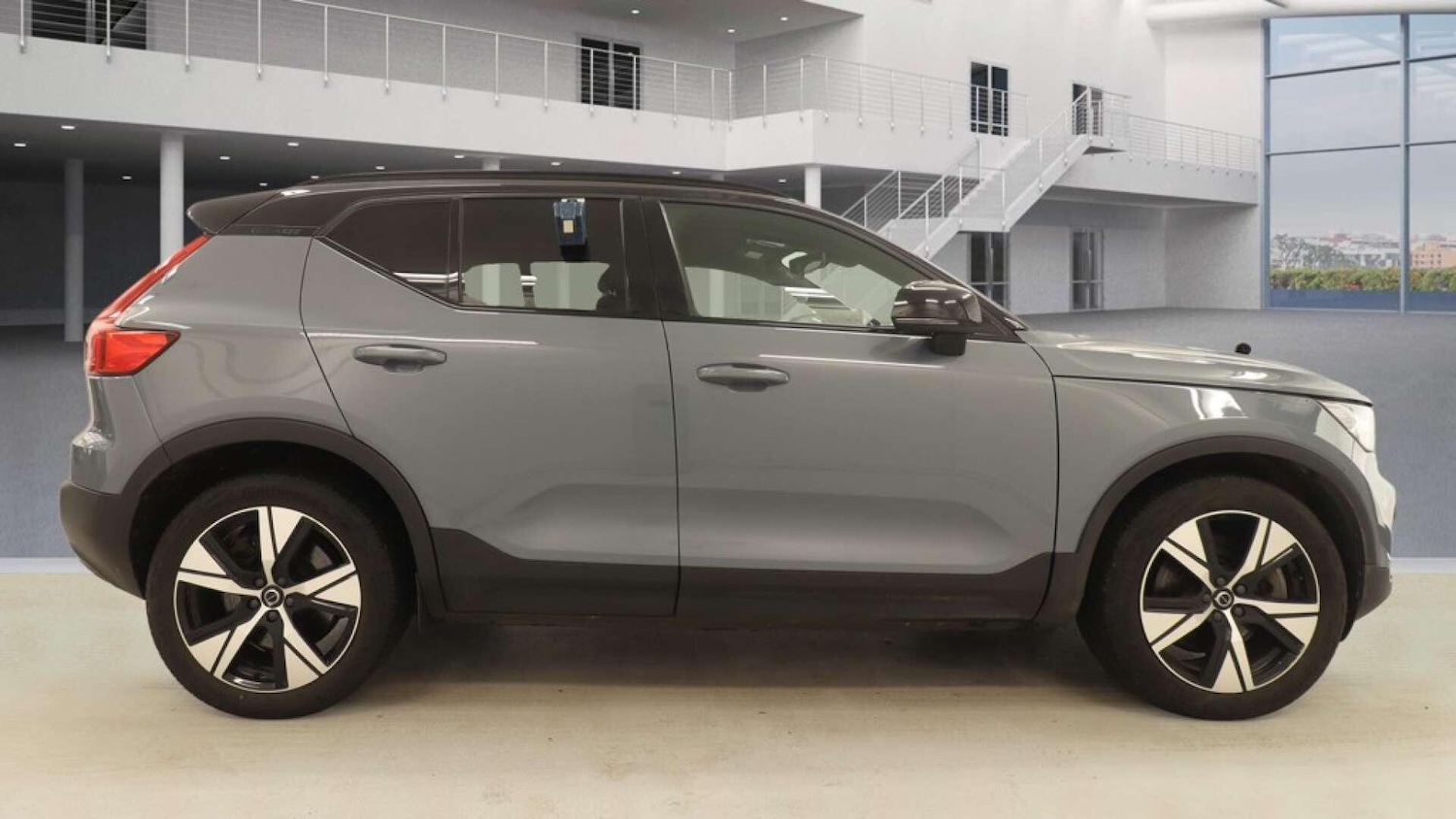 Used Volvo XC40 2022 for sale - 77957537: Photo 9