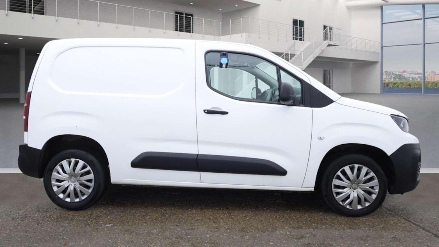 Used Peugeot Partner 2021 for sale - 76449780: Photo 9