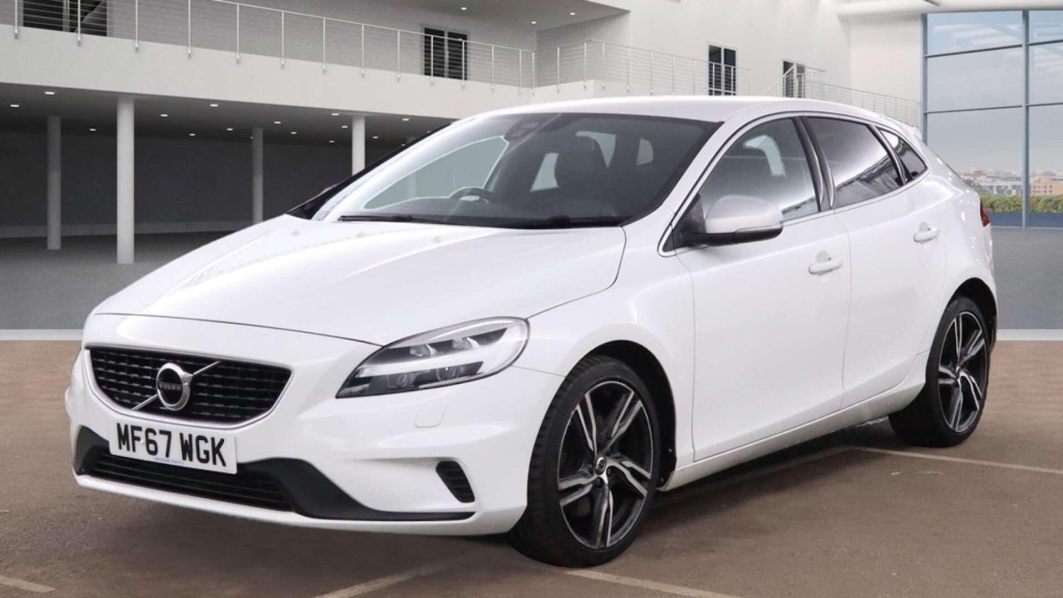 Used Volvo V40 2017 for sale - 76839554: Photo 11