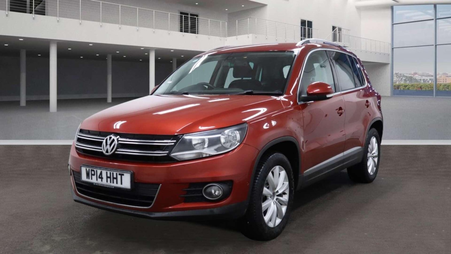 Used Volkswagen Tiguan 2014 for sale - 77174876: Photo 2