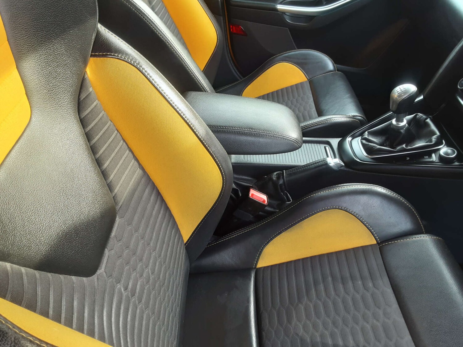 Used Ford Focus 2015 for sale - 76412008: Photo 16