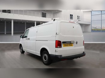 Used Volkswagen Transporter 2021 for sale - 76720440: Photo