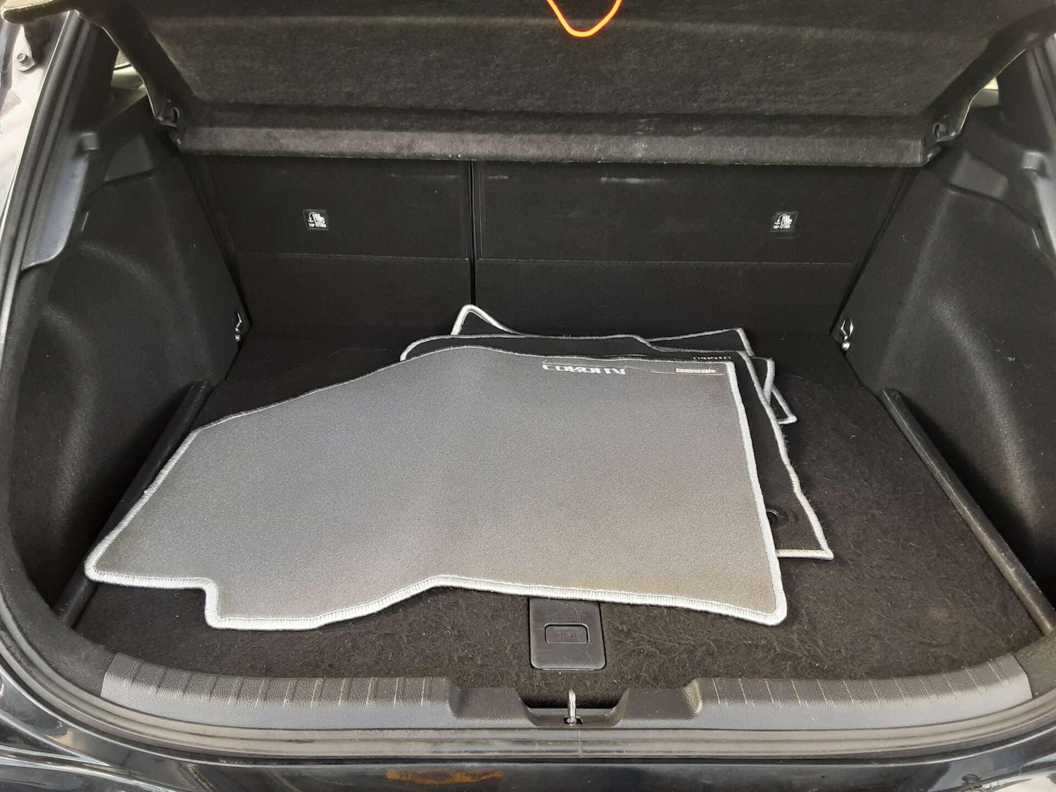 Used Toyota Corolla 2020 for sale - 76807707: Photo 33