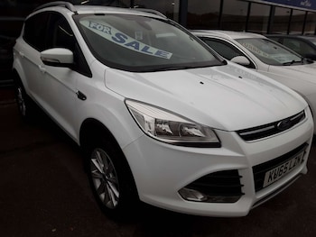 Used Ford Kuga 2015 for sale - 76404600: Photo