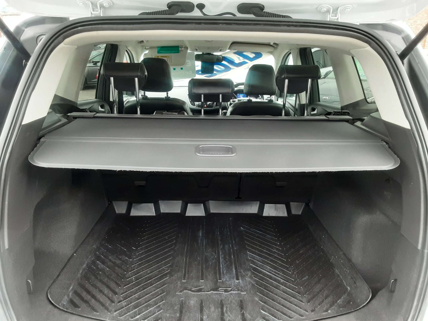 Used Ford Kuga 2015 for sale - 76404600: Photo 35