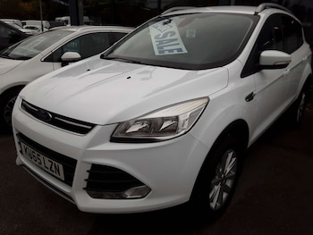 Used Ford Kuga 2015 for sale - 76404600: Photo