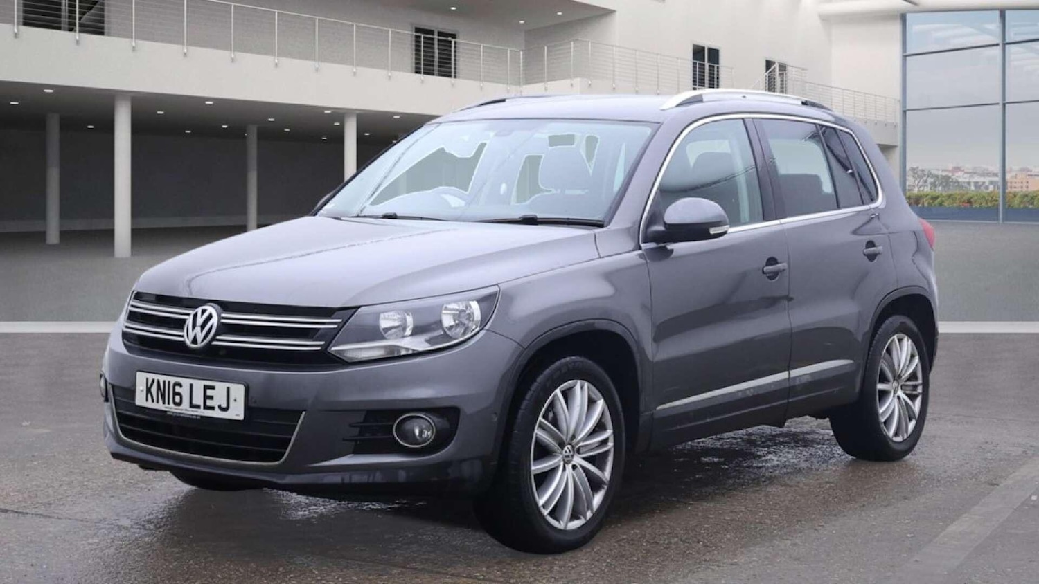 Used Volkswagen Tiguan 2016 for sale - 76807615: Photo 2