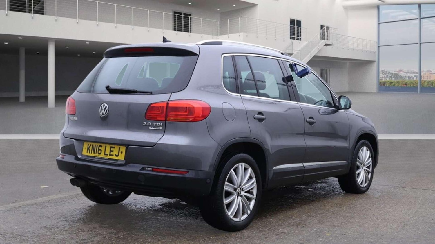 Used Volkswagen Tiguan 2016 for sale - 76807615: Photo 6