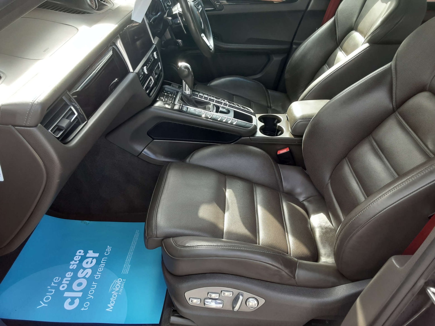 Used Porsche Macan 2019 for sale - 76404597: Photo 26